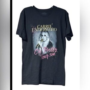 Like new! Carrie Underwood The Cry Pretty 360 Tour T-shirt SZ M Unisex